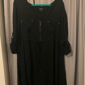 Knee length black torrid dress with pockets